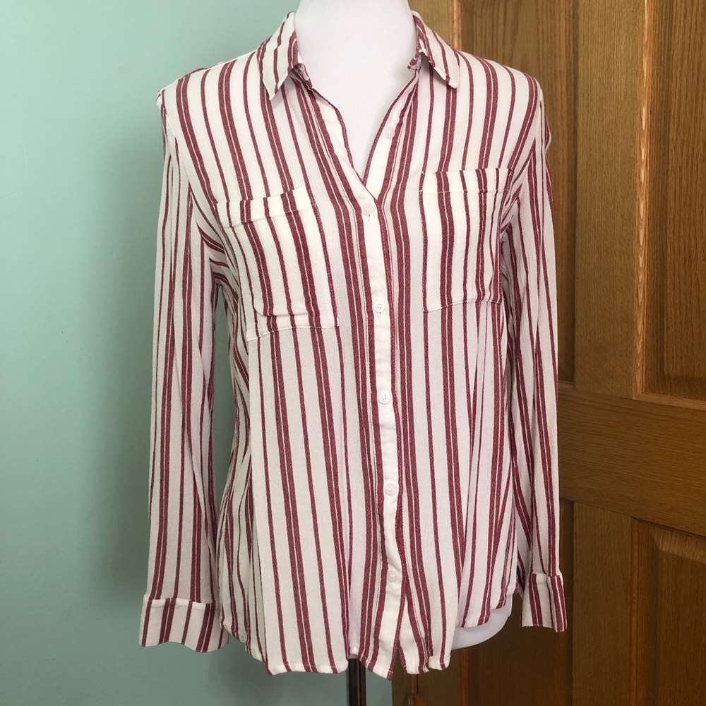 Woman’s white and red dress shirt